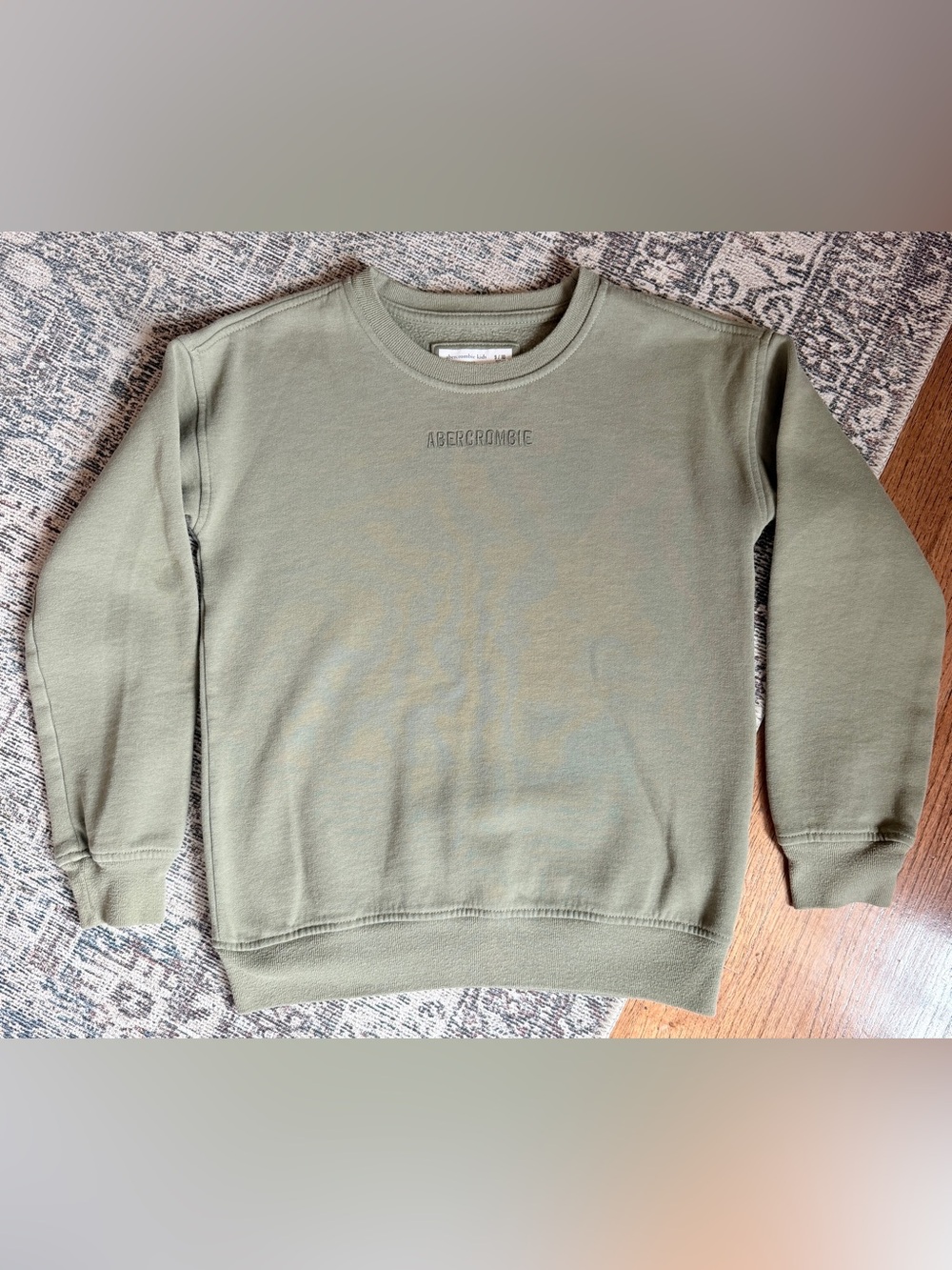 Abercrombie Kids Crewneck Sweatshirt Sage Green Relaxed Fit Size 9/10